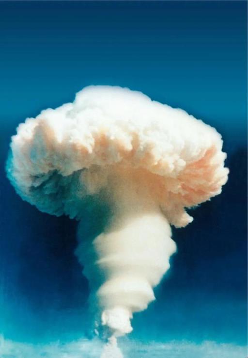 邓稼先几几年发明了氢弹(1967年6月,中国第一颗氢弹爆炸成功,中国用了)