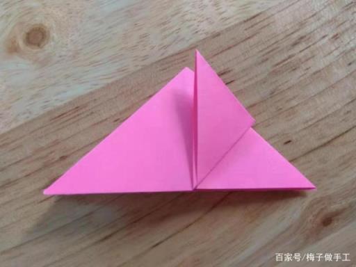 简单的玫瑰花折法只用一张纸(用一张纸折玫瑰花怎么折)